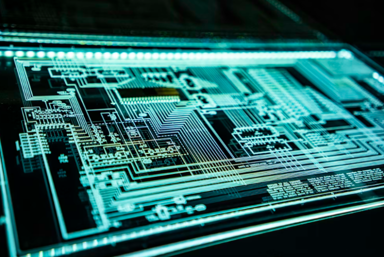 영상 프레임(시간)과 웹 디브(공간)의 구조적 차이를 표현한 디지털 회로 추상 이미지